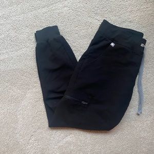 Figs size small petite jogger scrub pants